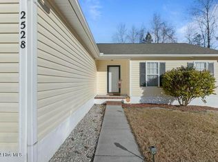 2528 Dawson Cabin Rd, Jacksonville, NC 28540