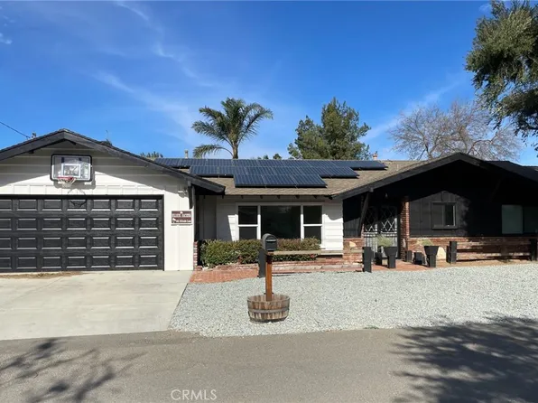 881 Hillside Ln, Norco, CA 92860
