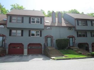 2 Carol Dr UNIT 2, Oxford, MA 01540