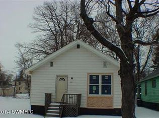 384 Merrill Ave, Muskegon, MI 49441