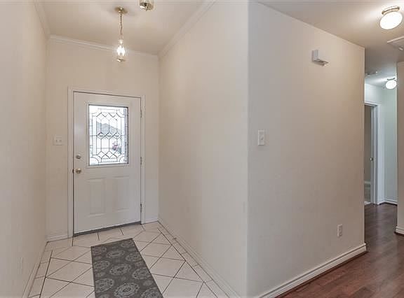 3rd image of 1208 Brittany Way