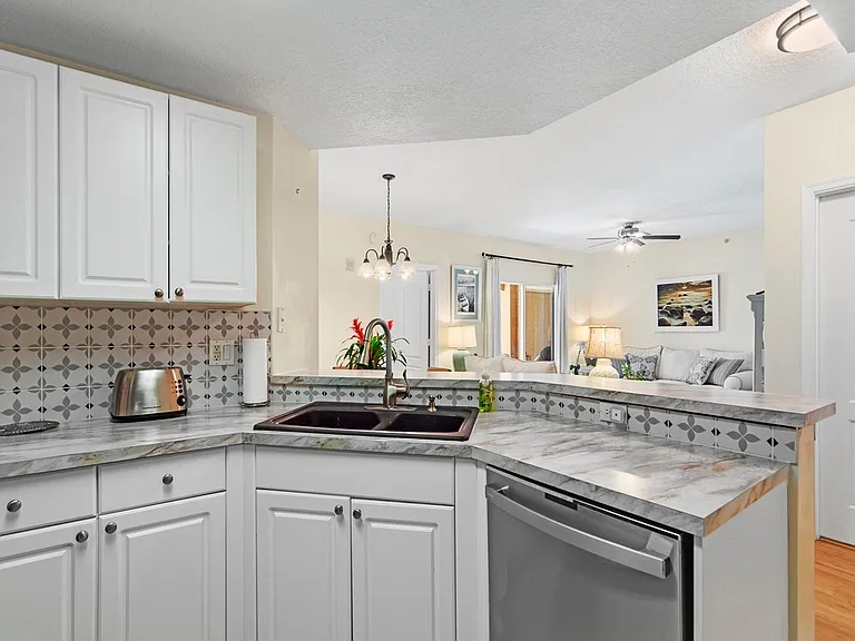 5095 Fairways Cir #I112 — Photo 8