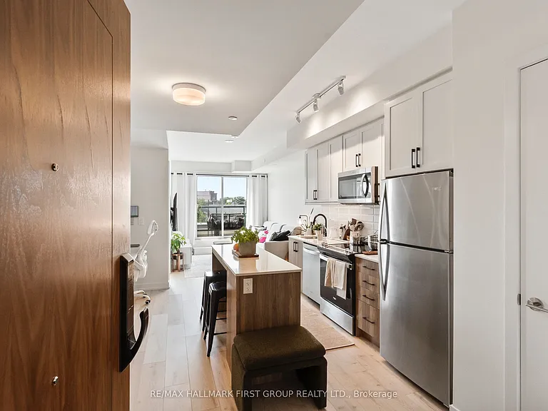 201 Brock St S #427 — Photo 26