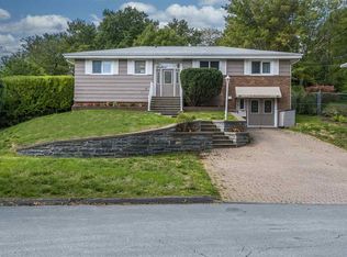 12 Robert Allen Dr, Halifax, NS B3M3G8