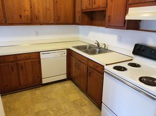 2500 Cedarwood Dr #B-3-2546, Hayes, VA 23072