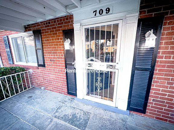 2nd image of 709 Sheridan St