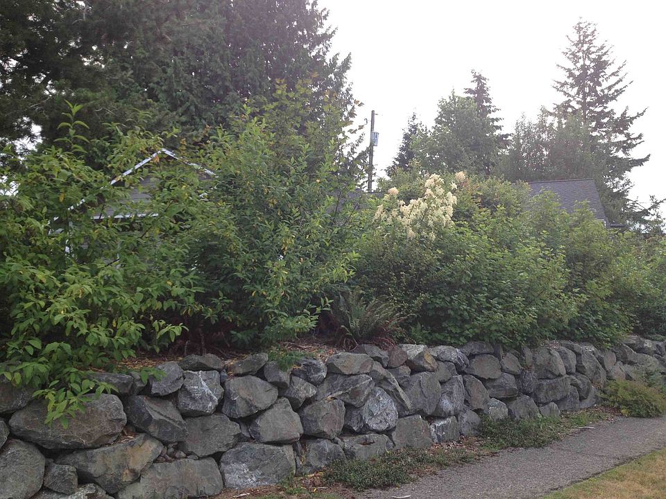 2nd image of 2222 NE 82nd St