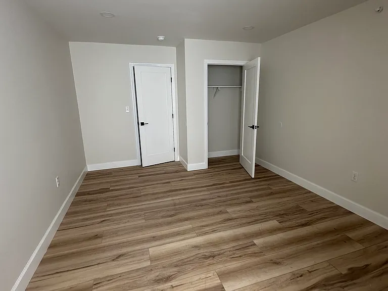 44 Warner St #B8 — Photo 8