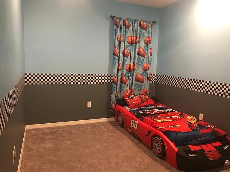 488 Rocky Grove Ln — Photo 3