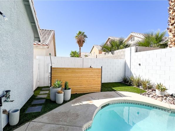 5929 Royal Castle Ln, Las Vegas, NV 89130