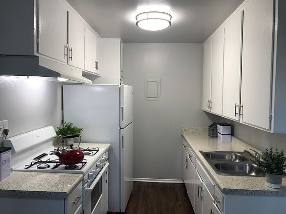 2nd image of 10071 Lampson Ave APT 3