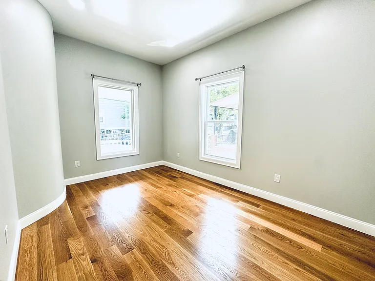 56 Pinckney St #1 — Photo 10