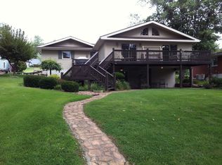 873 Holiday Point Pkwy, Edwardsville, IL