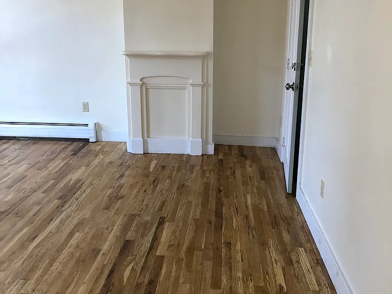 390 Main St #3F — Photo 2