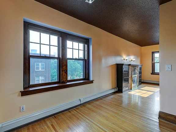 US Internet available for $50/month - Renter will need to set up their own account with them.