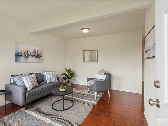3rd image of 6121 S I Street