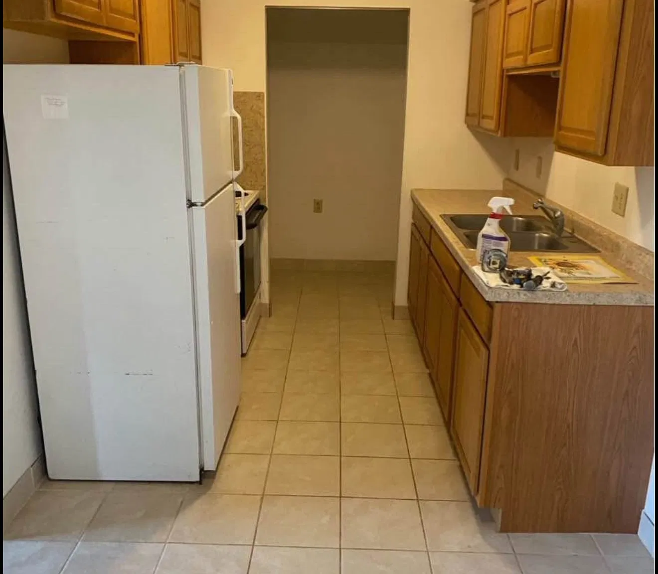 3 bed, 1100 sqft, $975 — Photo 1