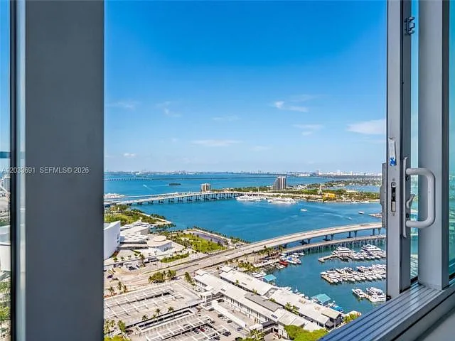 244 Biscayne Blvd #3702 — Photo 11