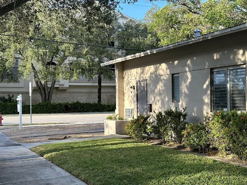 1300 E Broward Blvd #8