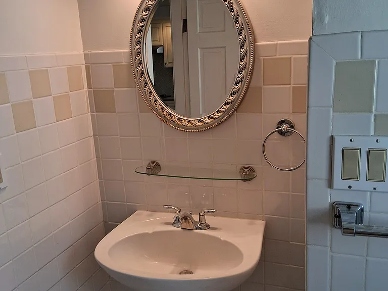 19 Harding Ave — Photo 11