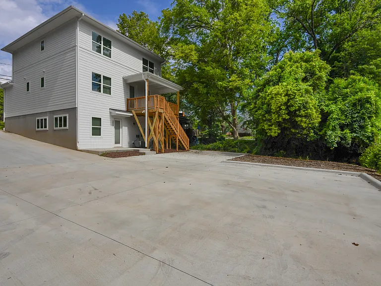 507 S Chapman St — Photo 48