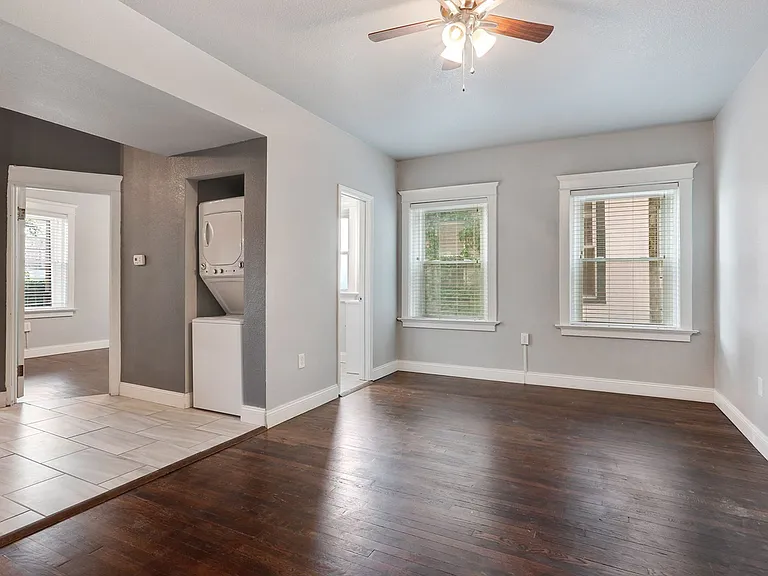 3825 Baltimore Ave — Photo 8