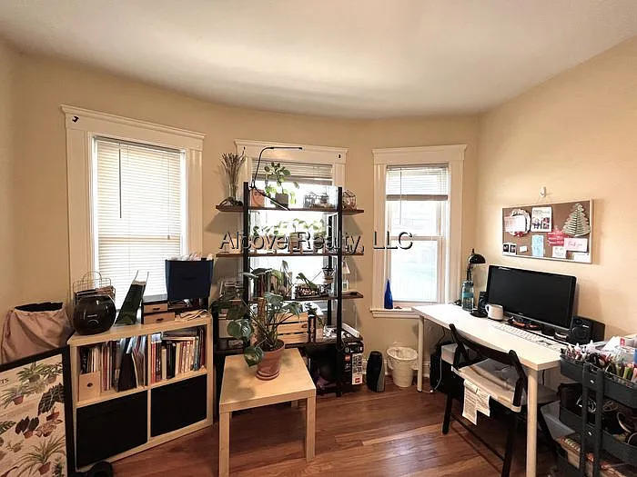 Silvey Pl — Photo 7