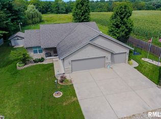 12515 W Legion Hall Rd, Princeville, IL 61559