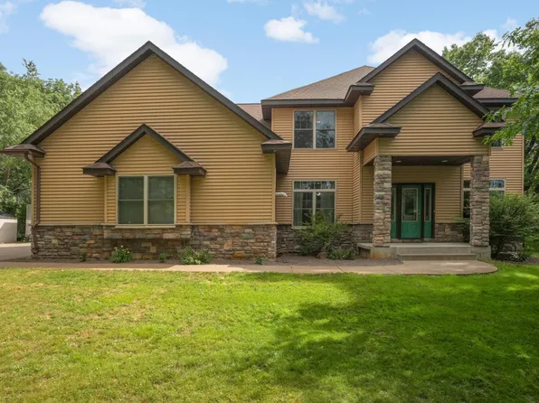 23601 Rockney St NE, East Bethel, MN 55005