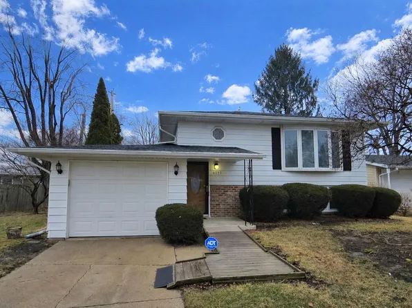 6777 Polk St, Merrillville, IN 46410