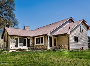 2425 Hochberger Rd, Eau Claire, MI 49111