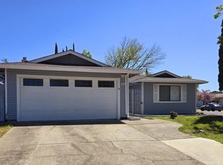 9050 Clendenen Way, Sacramento, CA 95826