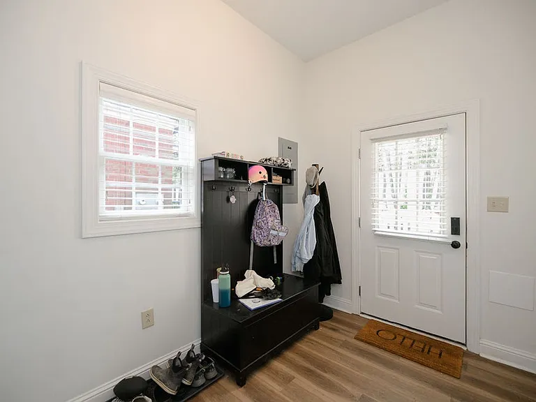 183 Herman Melville Ave — Photo 3