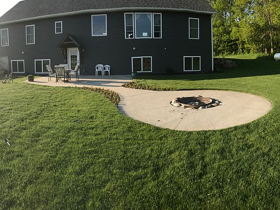 4th image of 304 108th Ave