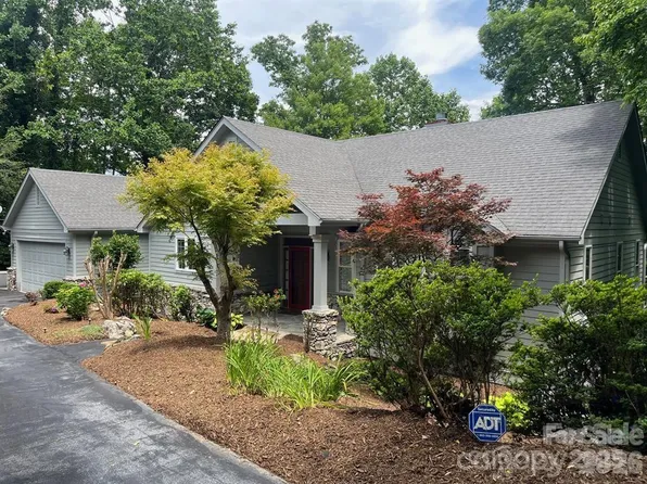 180 High Rd, Hendersonville, NC 28739