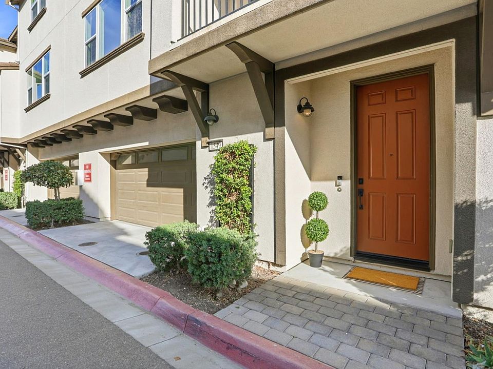 1st image of 1549 Pratt Pl