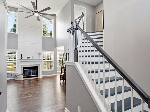 4th image of 105 Manoah Ln