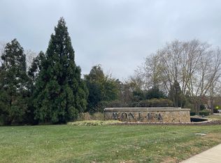 25124 Deerhurst Ter, Chantilly, VA 20152