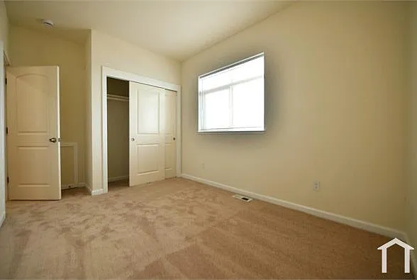 7517 Bancroft Ave — Photo 14
