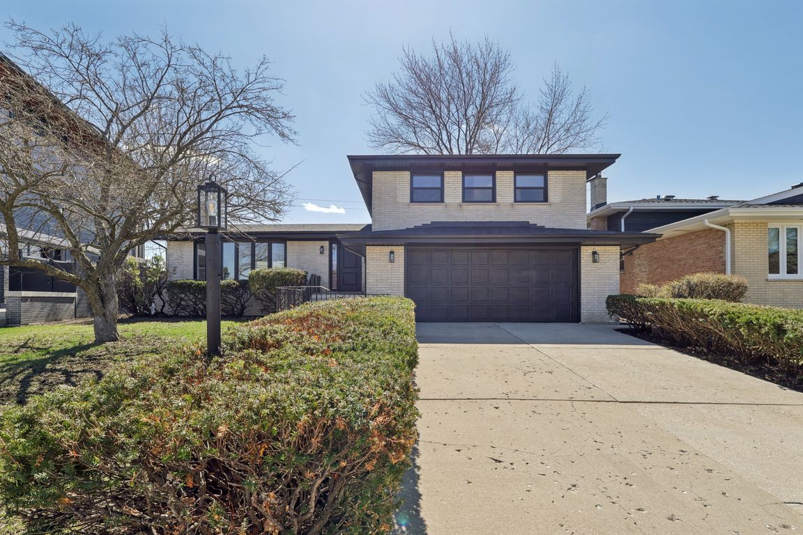 W Rascher Ave-S2803-001.jpg