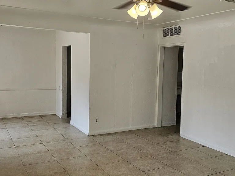 2138 E Turney Ave #A — Photo 8