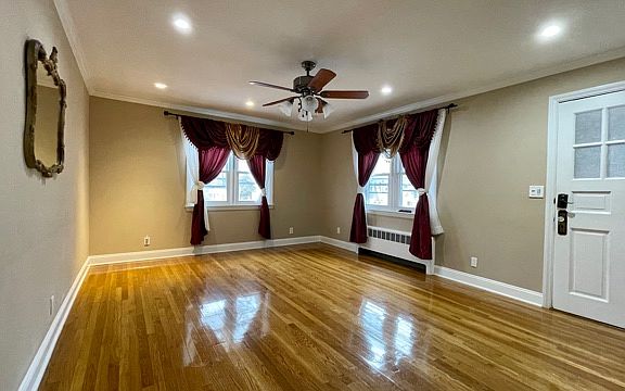 3rd image of 53 Alexander Ave Floor 1
