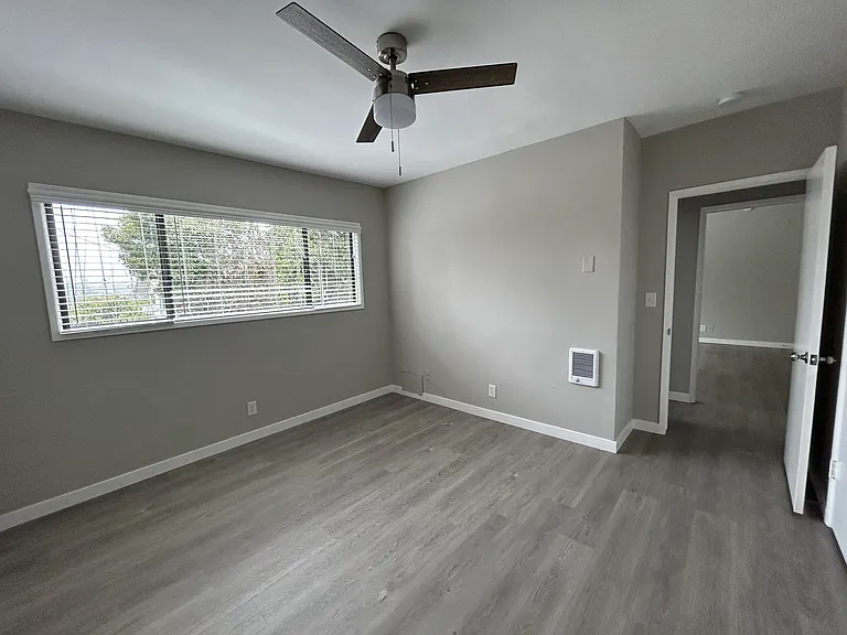 2501 Beverly Ave #24 — Photo 9