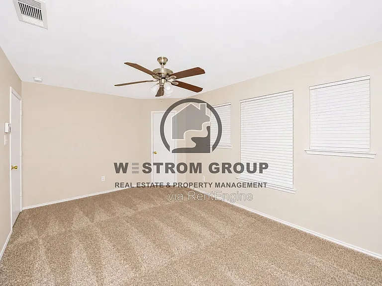 7120 Planters Row Dr — Photo 16