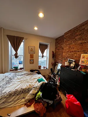 Rented by Target Realty Group | media 11