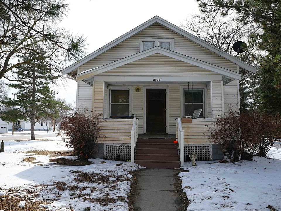 1st image of 2903 9th St