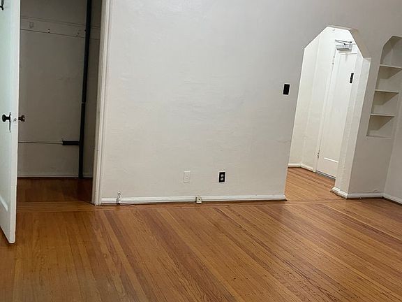 5th image of 2514 Piedmont Ave #104