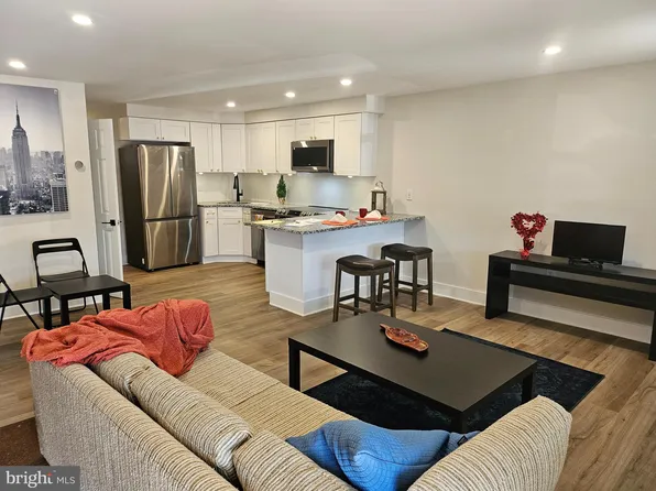 917 Woodlawn Ave, Phoenixville, PA 19460