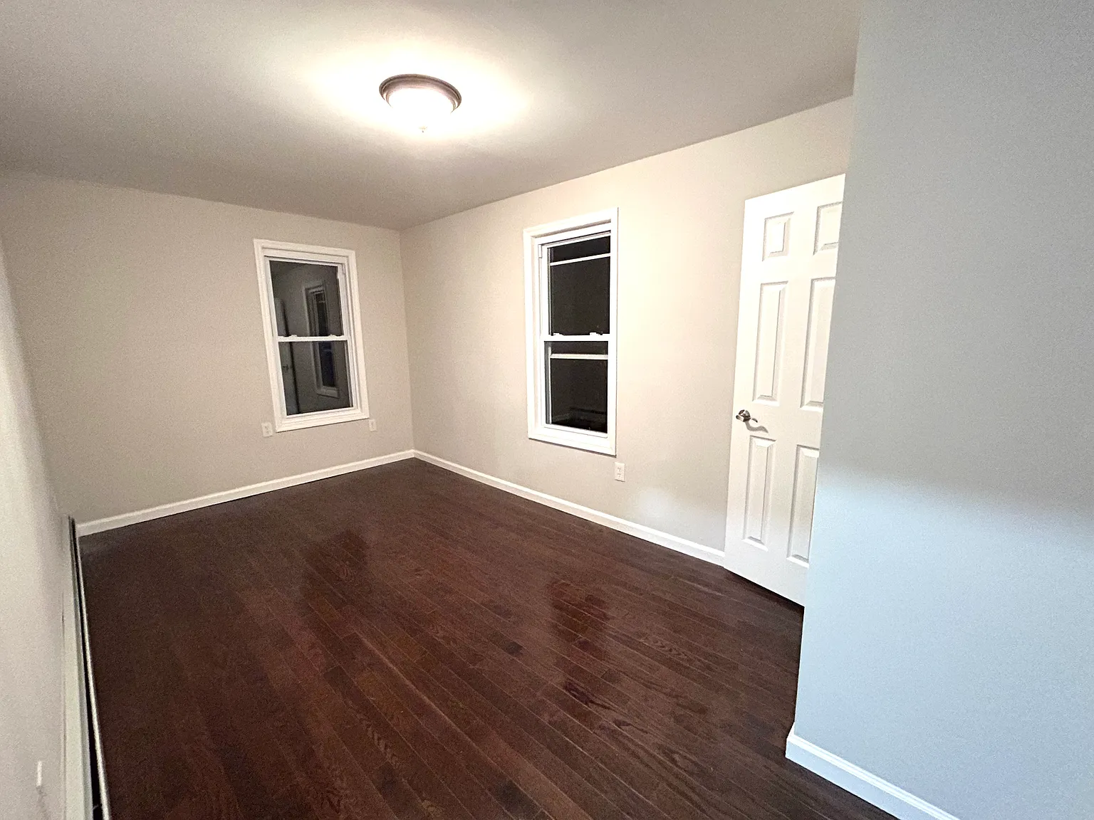 3 bed, 1000 sqft, $1,000 — Photo 3