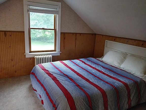 3rd image of 8 Hilltop Dr